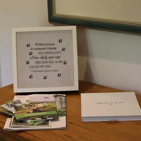 아파트 Und Gaestezimmer Friedrichs