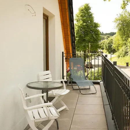 아파트 Und Gaestezimmer Friedrichs