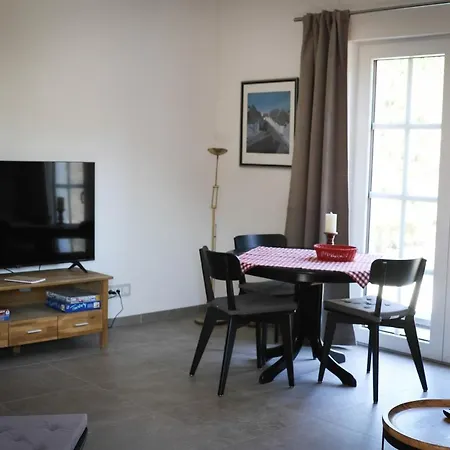 아파트 Und Gaestezimmer Friedrichs 블랑켄하임