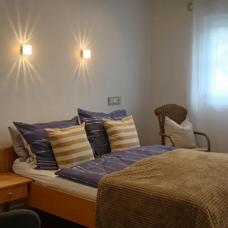 Und Gaestezimmer Friedrichs 아파트 블랑켄하임