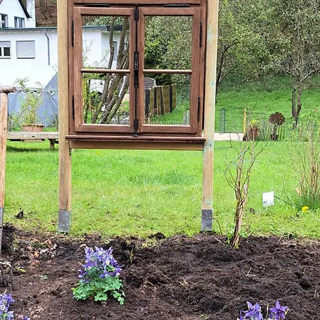 아파트 Und Gaestezimmer Friedrichs *